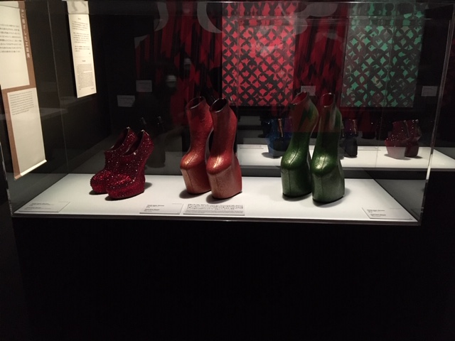 館鼻則孝 館鼻則孝
