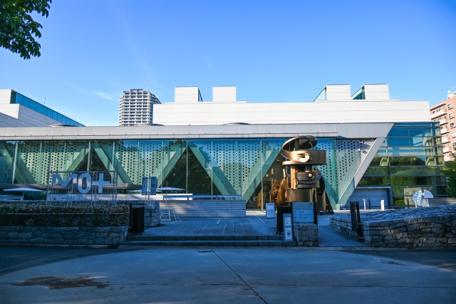 宮島達男 東京都現代美術館
