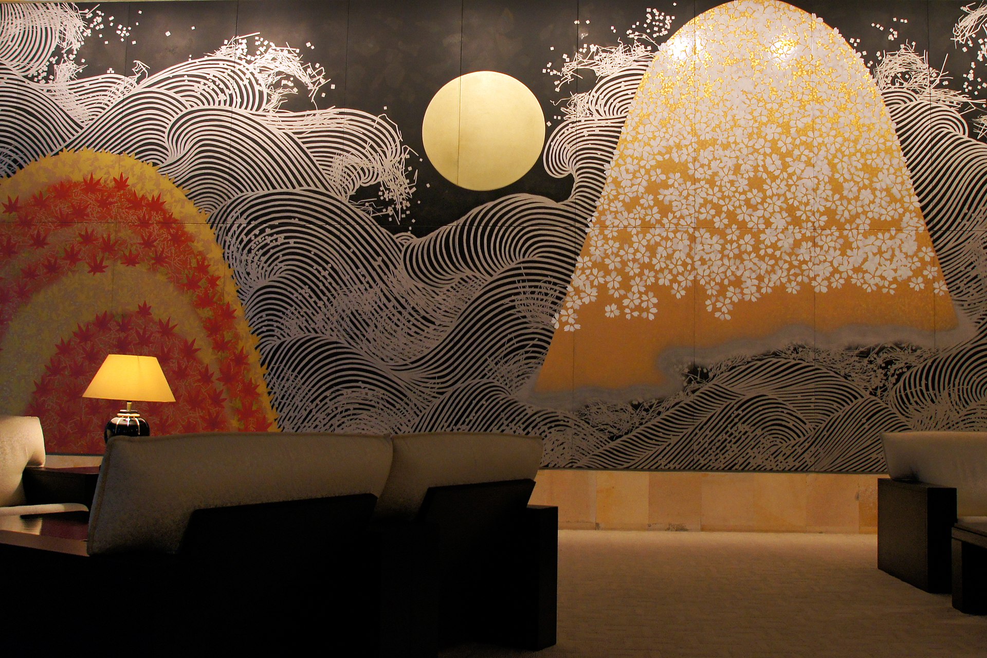 加山又造の代表作品を3作品紹介｜日本美術を用いた装飾的な代表作や 