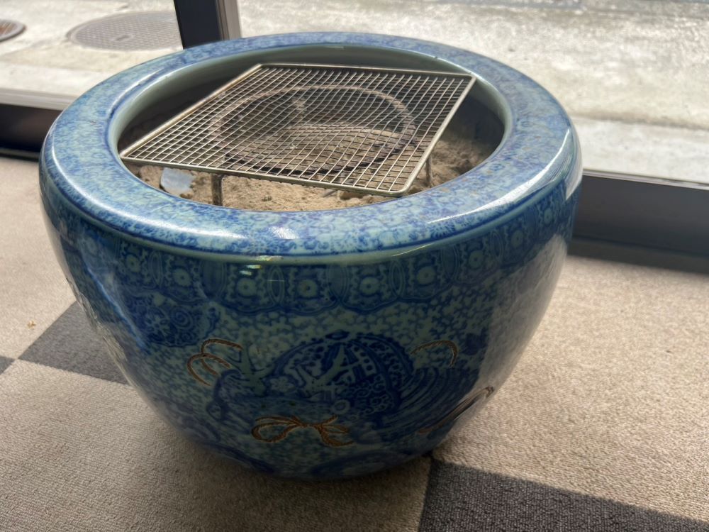 時代 手焙り 火鉢 古美術青華堂｜H701 蒔絵・枝垂れ桜に扇文手焙り（江戸時代)