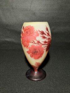 ガリアの薔薇文花器