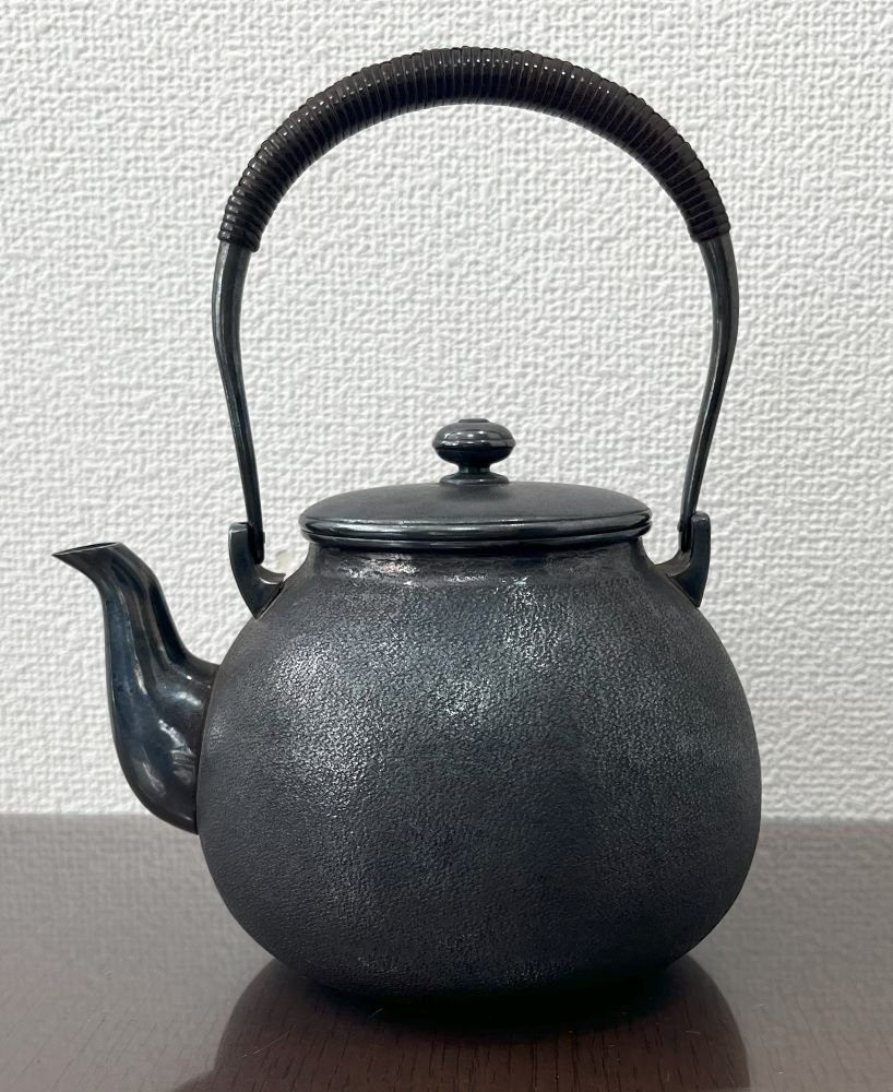 銀瓶 80,000円　美術品・古美術品　買取実績