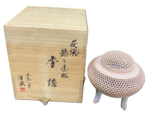 廣澤洋海の萩焼籠目造彫香炉の作品写真