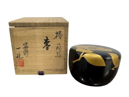 一后一兆の椿蒔絵棗の作品写真