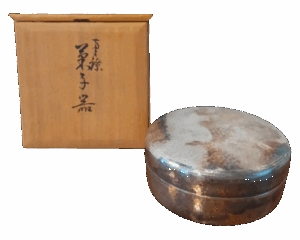 生駒時計店の純銀菓子器の作品写真