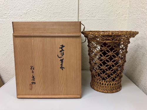 籠花瓶