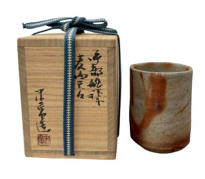 伊部緋襷麦酒呑