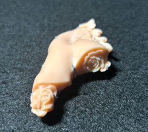 珊瑚ブローチの作品写真