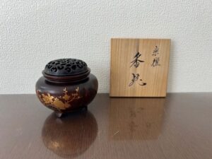 紫壇香炉