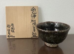 鬼伊賀茶碗
